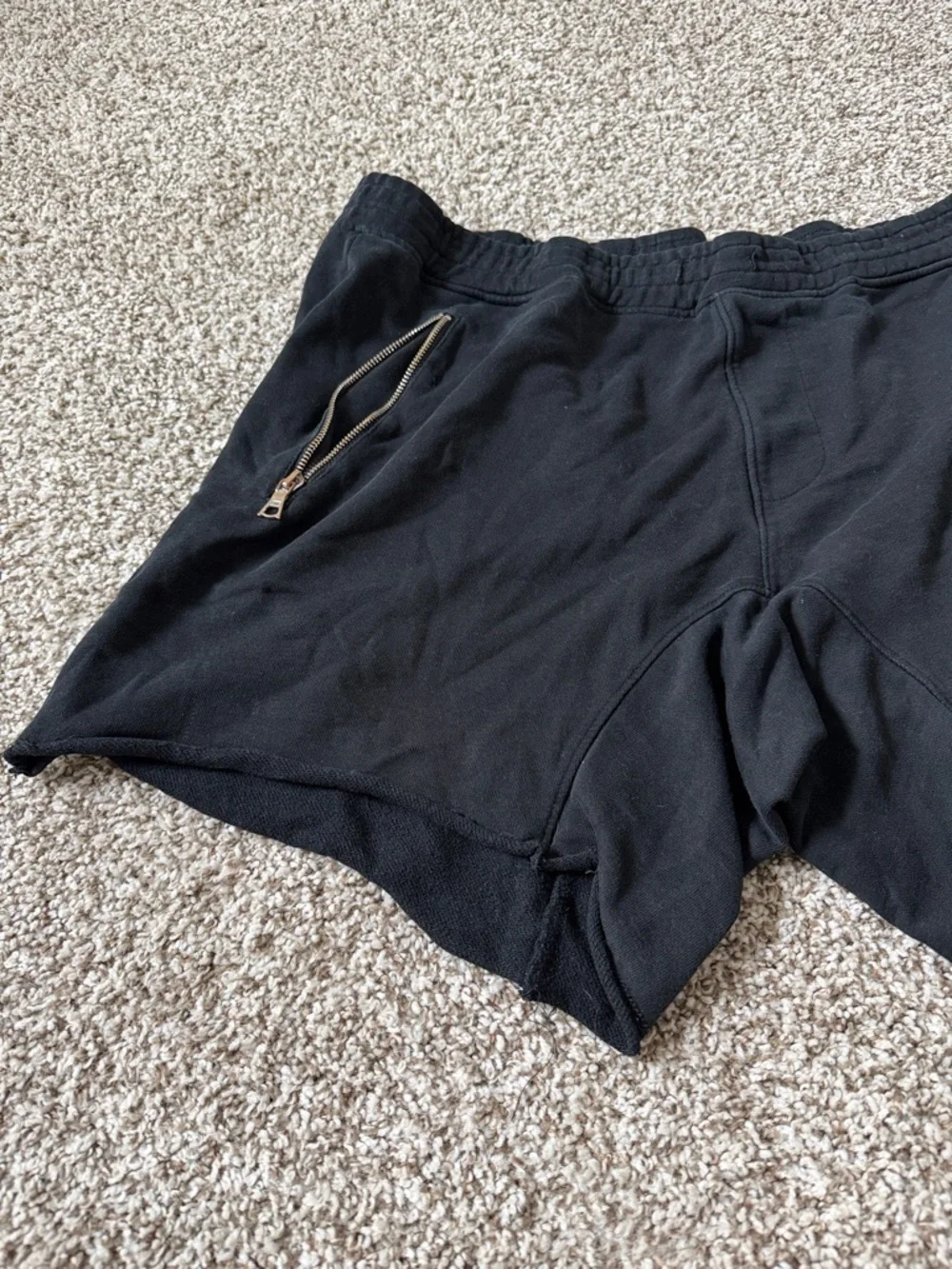 🌿 Fashion Nova Black Sweatshorts Zip-Pocket